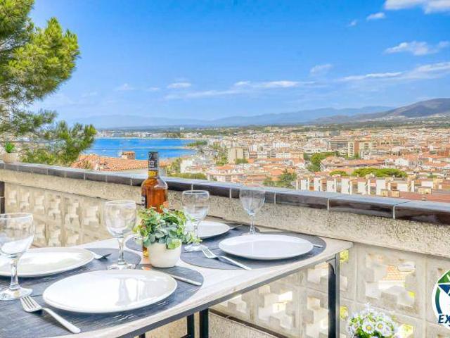 Piso en Venta en Almadrava Canyelles Puig Rom