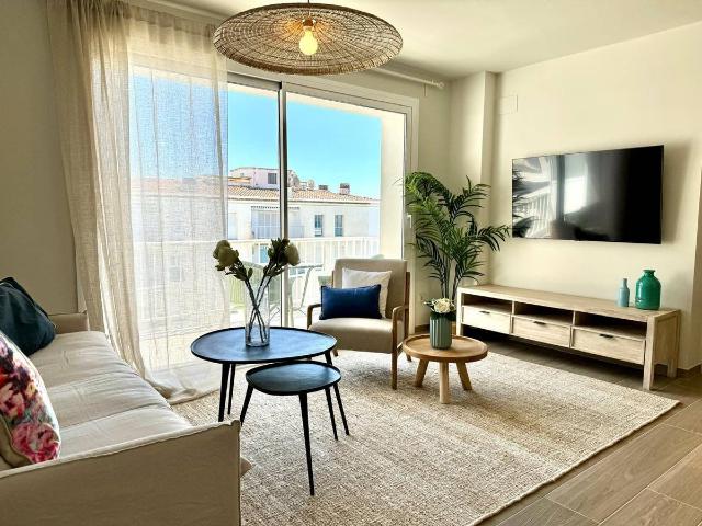 Piso en Venta en Almadrava Canyelles Puig Rom