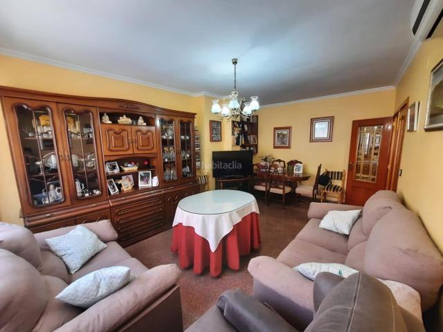 Piso en venta en Almansa. VIVIENDA CON PATIO, GARAJE Y DOS TRASTEROS. Pisos.