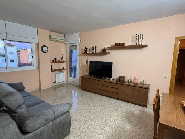 Piso en Venta en Almeda El Corte Inglés