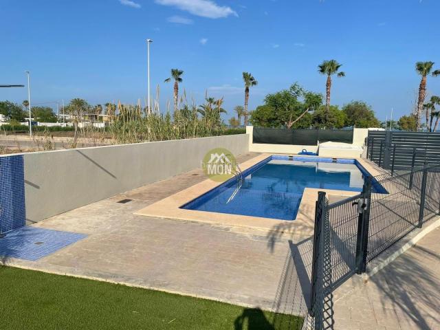 Piso en venta en Almenara. Bonito apartamento turístico en la playa. Pisos.