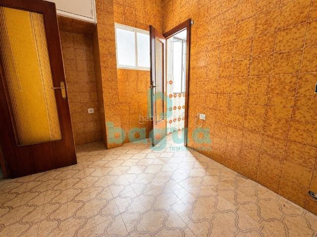Piso en venta en Almendralejo. PISO A REFORMAR. Pisos.
