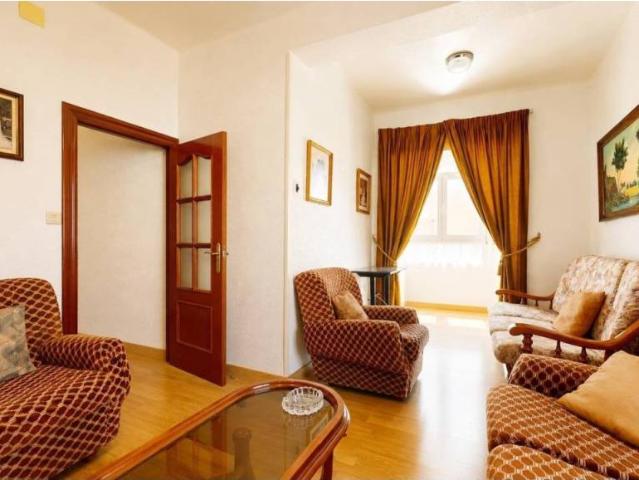 Piso en Venta en Almería