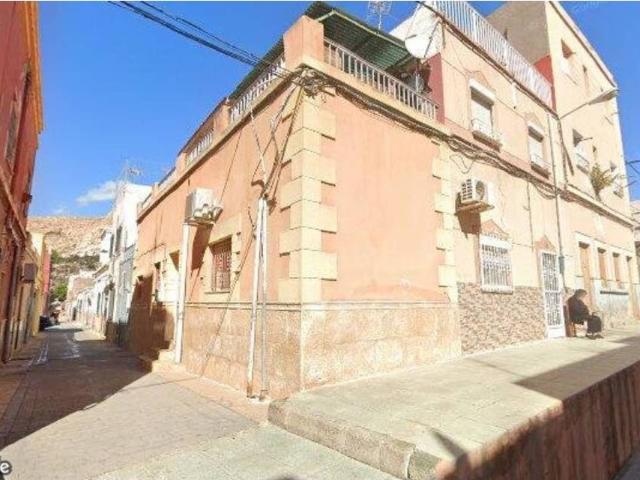 Piso en Venta en Almería