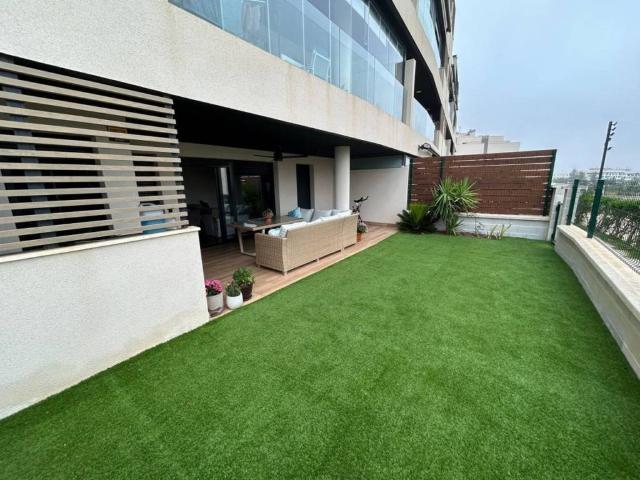Piso en Venta en Almería