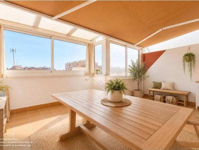 Piso en Venta en Almería