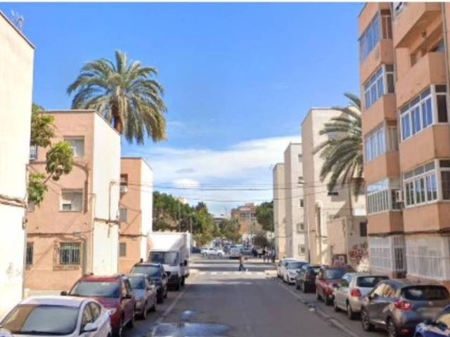 Piso en Venta en Almería