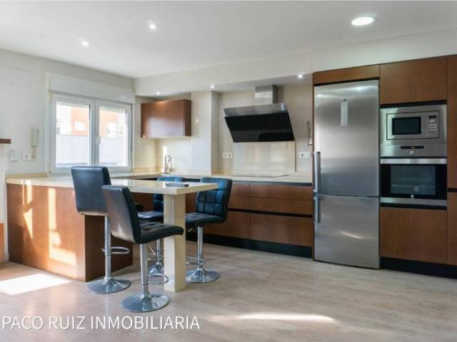Piso en Venta en Almería