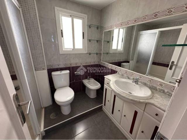 Piso en Venta en Almería