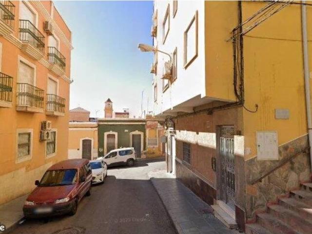 Piso en Venta en Almería