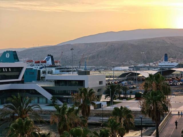 Piso en Venta en Almería