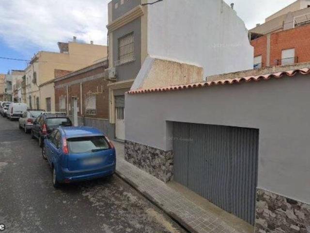 Piso en Venta en Almería
