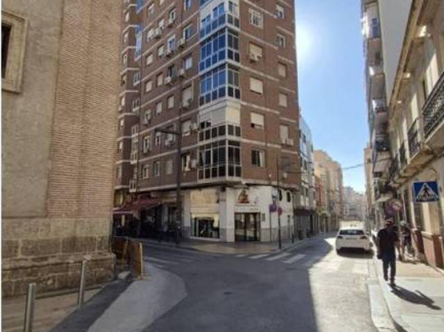 Piso en Venta en Almería