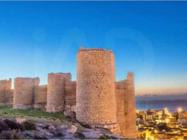 Piso en Venta en Almería