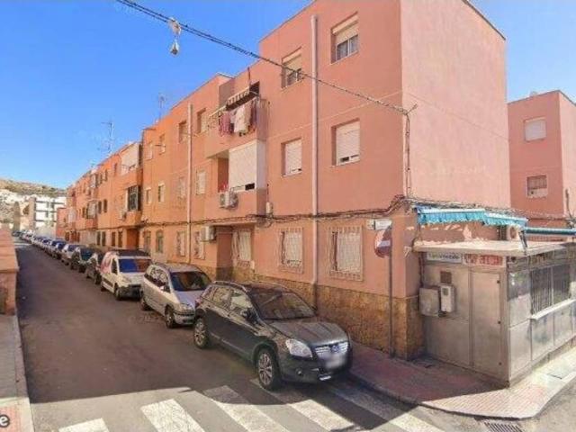 Piso en Venta en Almería