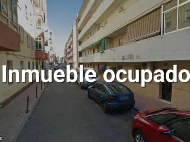 Piso en Venta en Almería