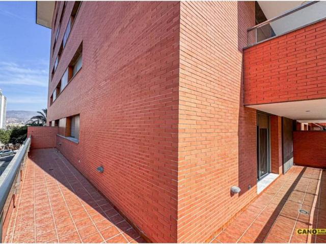 Piso en Venta en Almería
