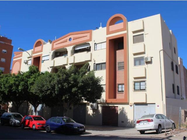 Piso en Venta en Almería