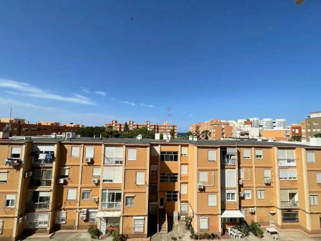Piso en Venta en Almería
