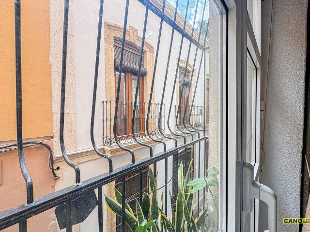 Piso en venta en Almería, Centro. Piso en Almería. Pisos.