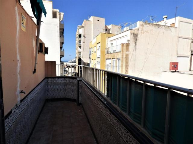 Piso en venta en Almería, Centro. Pisos.
