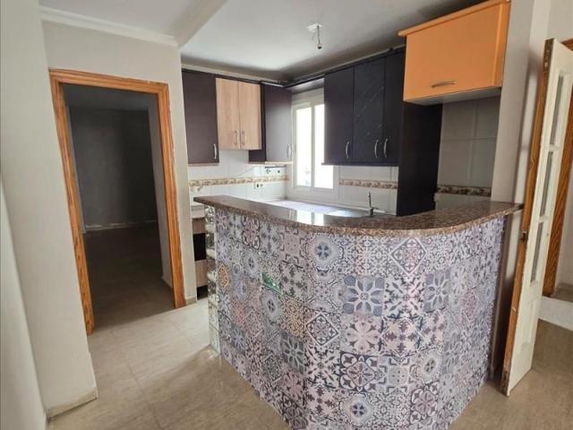 Piso en venta en Almería, Almedina