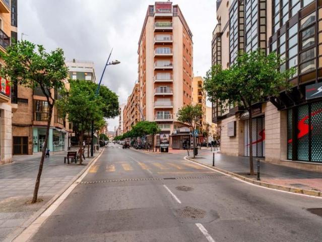 Piso en venta en Almería, Centro