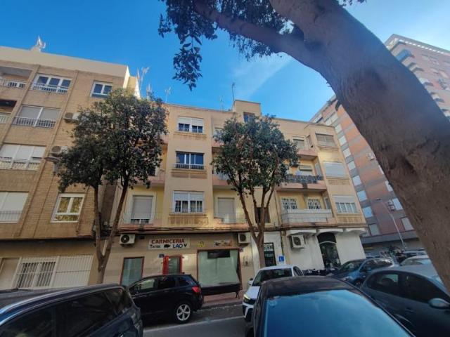Piso en venta en Almería, Barrio Alto San Félix Oliveros Altamira