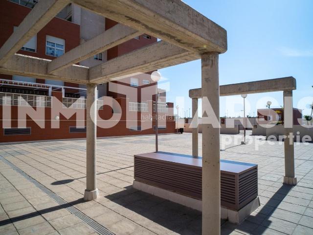 Piso en venta en Almería, El Ingenio. SE VENDE PISO EN ALMERIA CALLE MARIA PINEDA. Pisos.