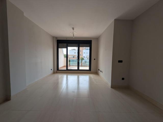 Piso en venta en Almería, El Toyo. Se vende piso en residencial PUERTA ALCAZABA I con garaje y trastero. Pisos.