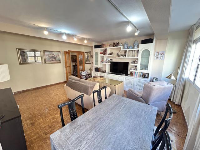 Piso en venta en Almería, Oliveros Altamira. VIVIENDA EN EL CENTRO DE ALMERIA. Pisos.
