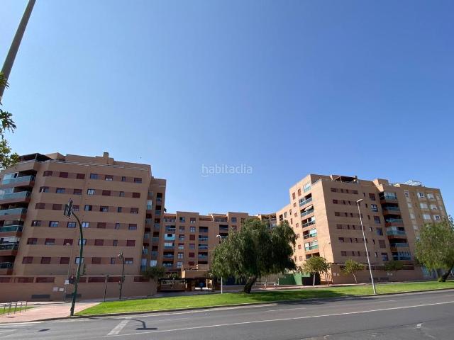 Piso en venta en Almería, Los Molinos Villa Blanca. Quieres vivir en un residencial privado con piscina y pádel?. Pisos.