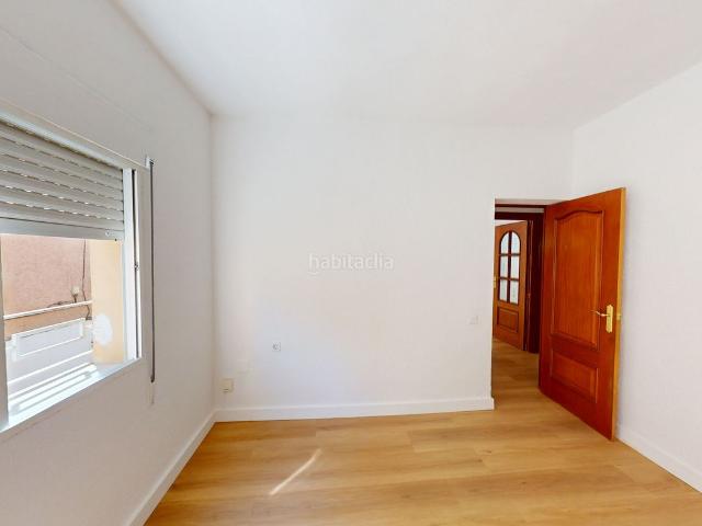 Piso en venta en Almería, Los Ángeles Cruz de Caravaca. Piso en venta en Calle Esmeralda Almería capital. Pisos.