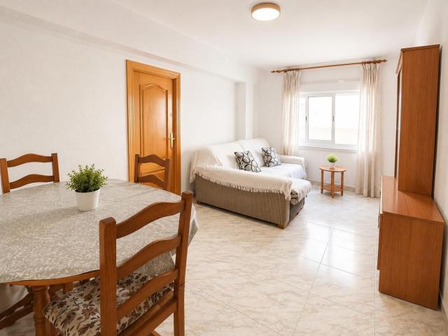Piso en venta en Almería, Los Ángeles Cruz de Caravaca. Piso luminoso super céntrico. Pisos.