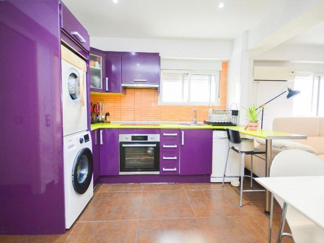 Piso en venta en Almería, Los Ángeles Cruz de Caravaca. SE VENDE PISO EN ZONA LOS ANGELES, C MARCHALES. Pisos.