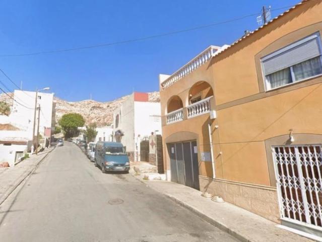 Piso en venta en Almería, La Chanca Pescadería