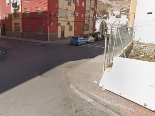 Piso en venta en Almería, La Chanca Pescadería