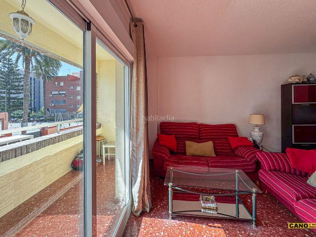 Piso en venta en Almería, Nueva Andalucía. Piso de 4 Dormitorios en Calzada de Castro. Pisos.