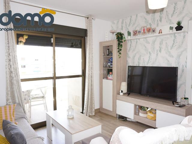 Piso en venta en Almería, Retamar. IImpecable piso de diseño con terraza y piscina a 800m del mar en Retamar. Pisos.