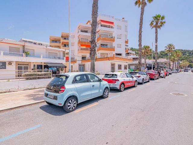 Piso en venta en Almuñécar, La Herradura. Vive frente al mar todos los días en La Herradura. Pisos.