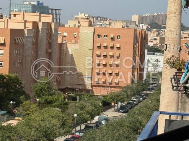 Piso en Venta en Altozano Conde Lumiares