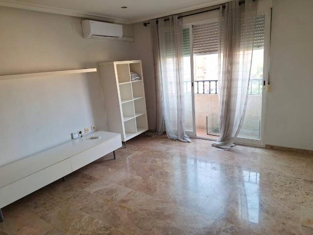 Piso en Venta en Altozano Conde Lumiares