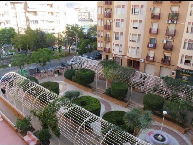 Piso en Venta en Altozano Conde Lumiares