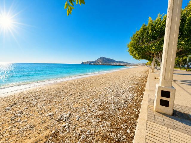 Piso en venta en Altea, Altea Ciudad. Amplio piso de 210 m en ubicación privilegiada Altea Paseo Marítimo. Pisos.