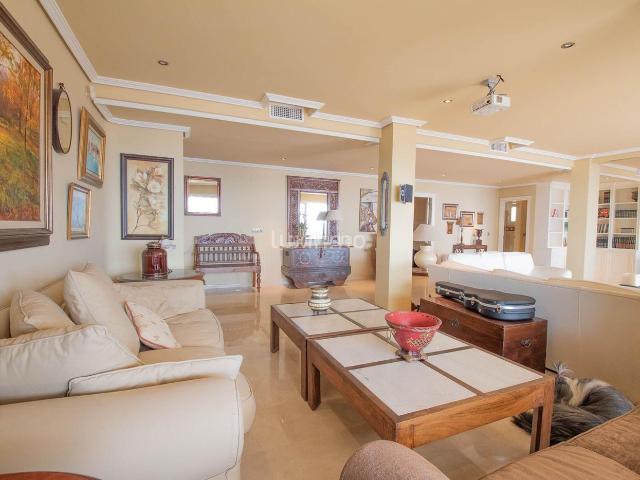 Piso en venta en Altea, Altea Hills. Apartamento de lujo con impresionantes vistas al mar y a la montaña en Altea Hills. Pisos.
