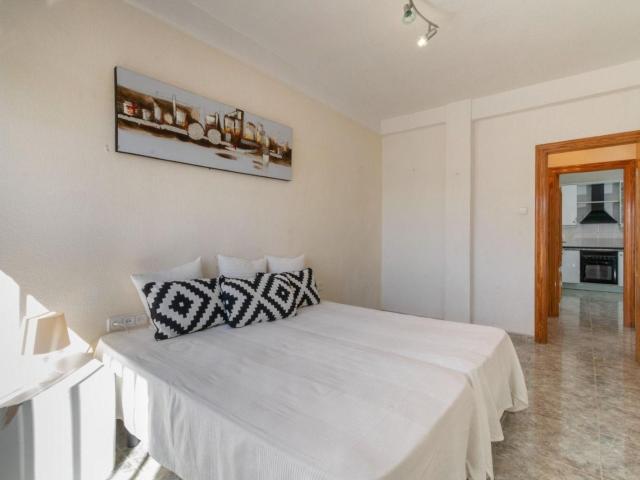 PISO EN VENTA, EN ALUMBRES