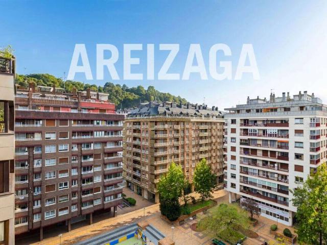 Piso en Venta en Amara