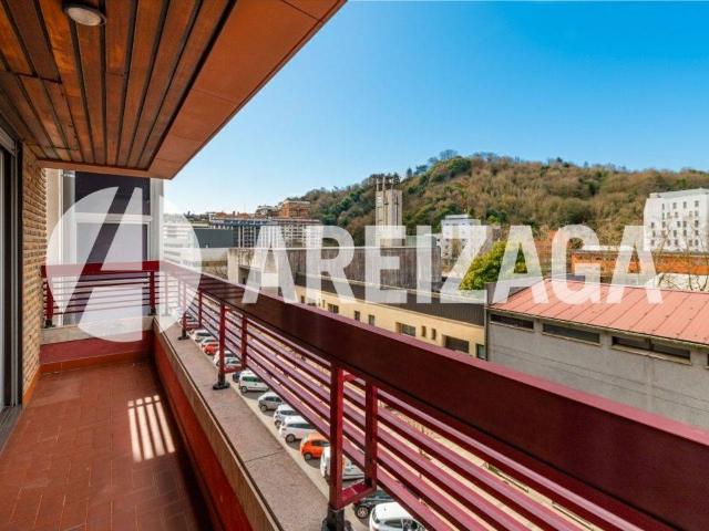 Piso en Venta en Amara