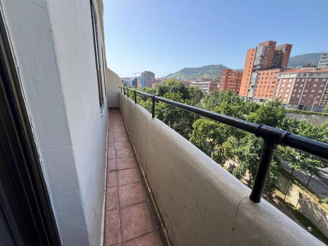 Piso en Venta en Ametzola