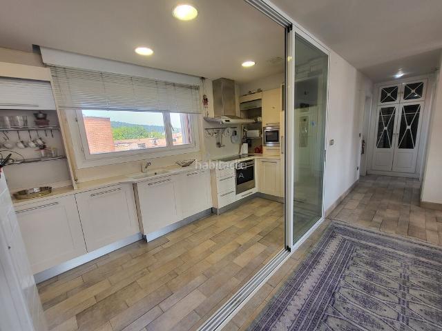 Piso en venta en Amorebieta Etxano. Piso 5º con ATICO, exterior y muy soleado. Pisos Amorebieta.